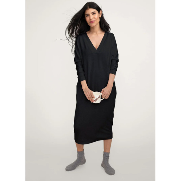 Hatch Dresses & Skirts - Hatch The Visitor V-Neck Postpartum Nursing Midi Dress Black-P